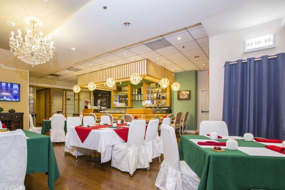 Jj Grand Hotel