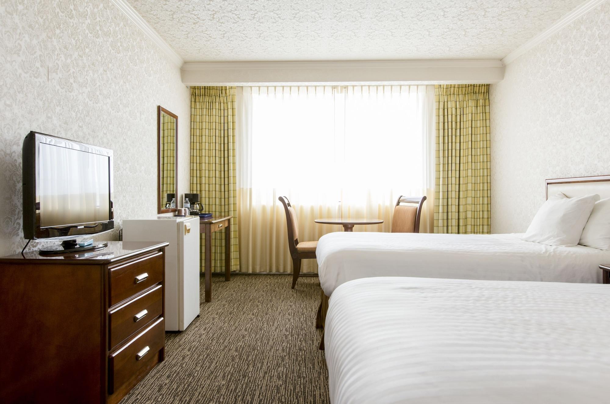 Jj Grand Hotel